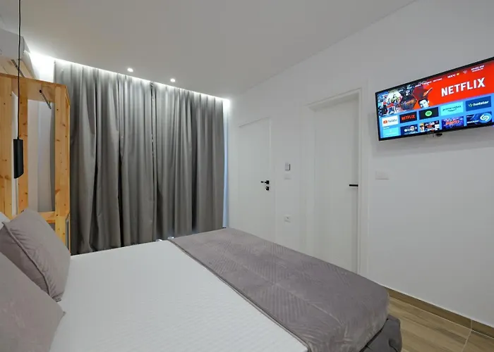Cako 3* Sarandë