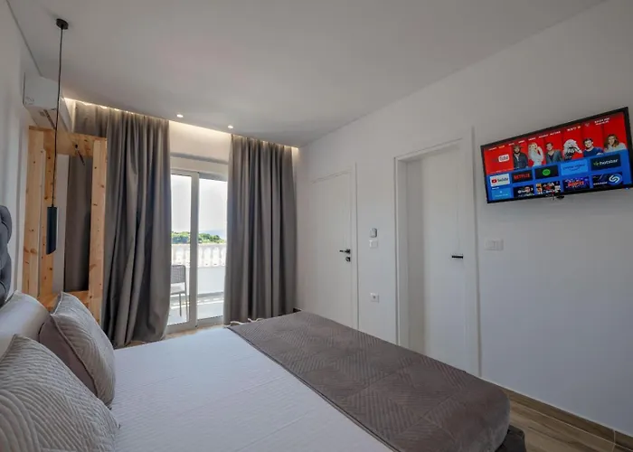 Cako Hotel 3*
