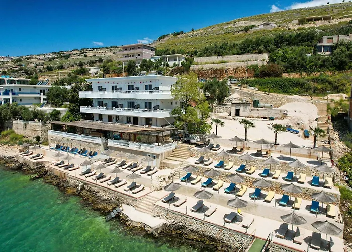 Cako Hotel 3*