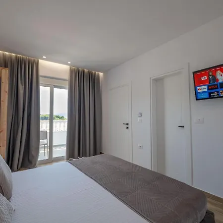 Cako Hotel 3*