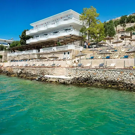 Cako Hotell 3*