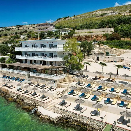 Cako Hotell 3*