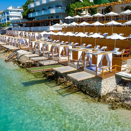 Cako Hotel 3*